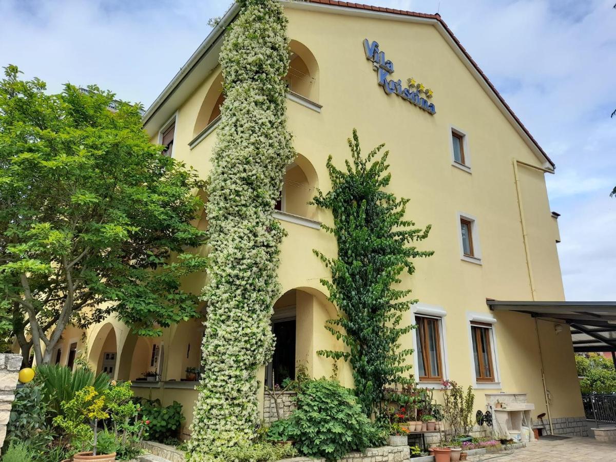 Villa Kristina โรวีน ภายนอก รูปภาพ