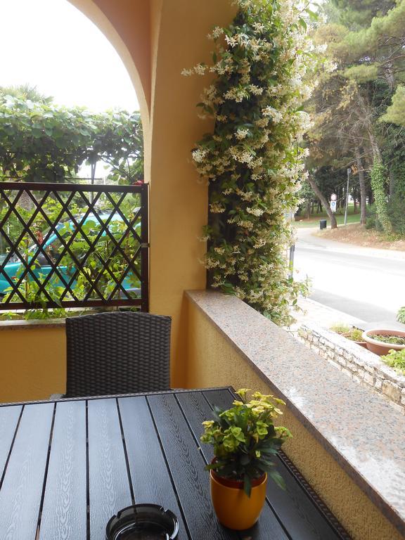 Villa Kristina โรวีน ภายนอก รูปภาพ