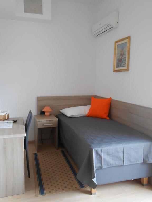 Villa Kristina โรวีน ภายนอก รูปภาพ