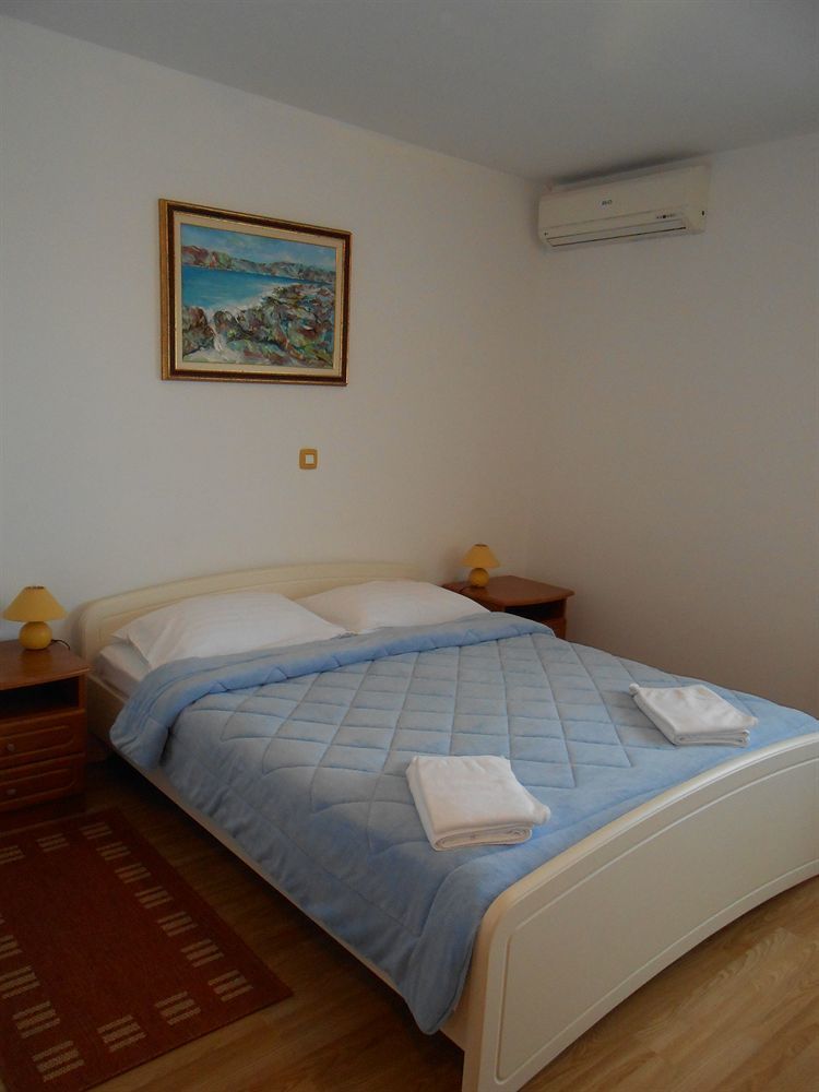 Villa Kristina โรวีน ภายนอก รูปภาพ