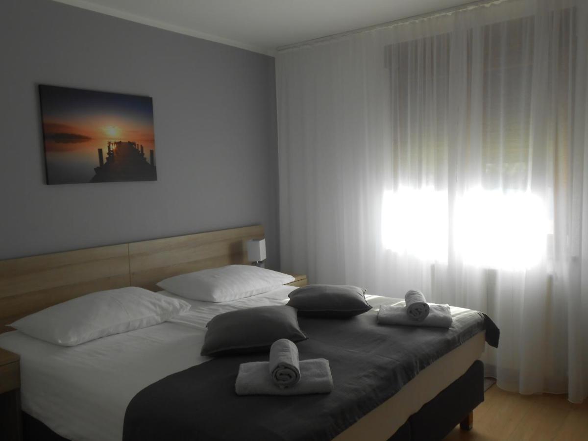 Villa Kristina โรวีน ภายนอก รูปภาพ