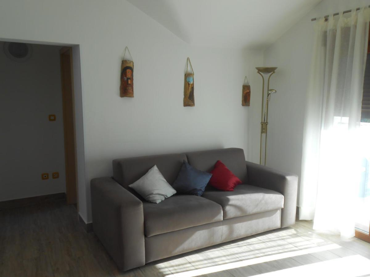 Villa Kristina โรวีน ภายนอก รูปภาพ